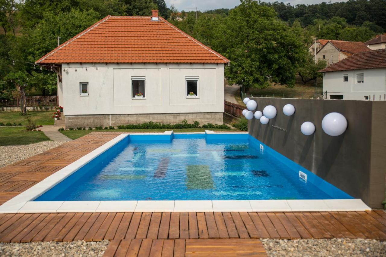 Skriveni Raj Guest House Gornji Milanovac Luaran gambar